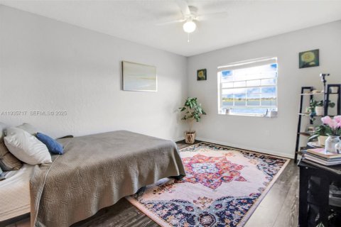 Condominio en venta en Oakland Park, Florida, 2 dormitorios, 104.14 m2 № 1993887 - foto 12