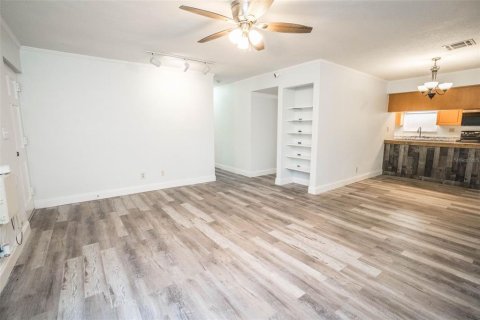 Copropriété à vendre à Temple Terrace, Floride: 3 chambres, 116.5 m2 № 1857800 - photo 20
