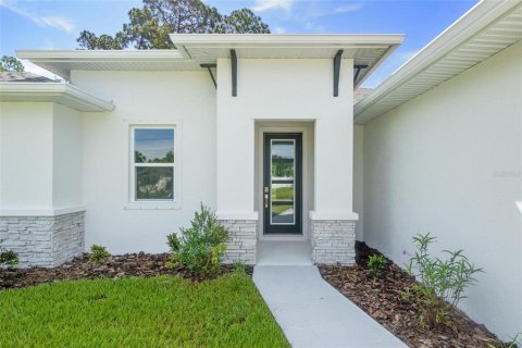 House in North Port, Florida 3 bedrooms, 165.27 sq.m. № 1866169 - photo 2