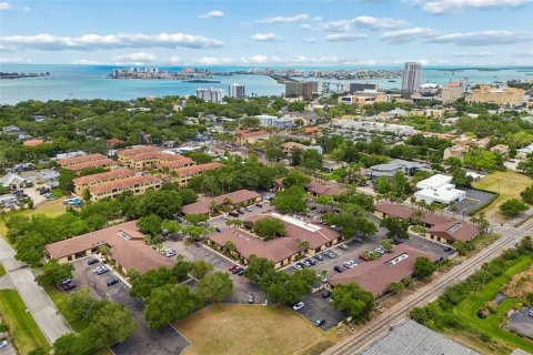 Commercial property in Clearwater, Florida 891.86 sq.m. № 2114681 - photo 28