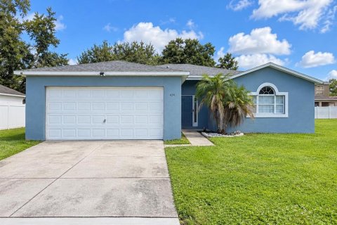 Villa ou maison à Poinciana, Floride 4 chambres, 139.35 m2 № 2372936