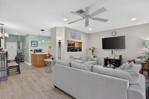 Touwnhouse à vendre à Deerfield Beach, Floride: 2 chambres, 125.33 m2 № 2413305 - photo 18