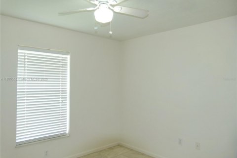 House in Okeechobee, Florida 3 bedrooms, 110.93 sq.m. № 1742128 - photo 23