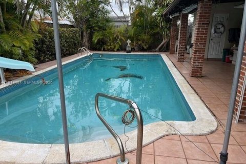 Casa en venta en Miami, Florida, 5 dormitorios, 209.22 m2 № 2058970 - foto 11