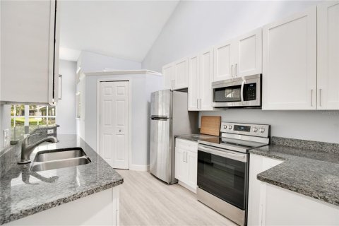 Townhouse in Lake Mary, Florida 2 bedrooms, 107.21 sq.m. № 1749381 - photo 7