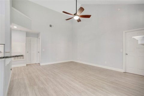 Townhouse in Lake Mary, Florida 2 bedrooms, 107.21 sq.m. № 1749381 - photo 6