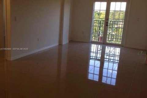 Condominio en alquiler en Miami, Florida, 3 dormitorios, 119.1 m2 № 2010397 - foto 3
