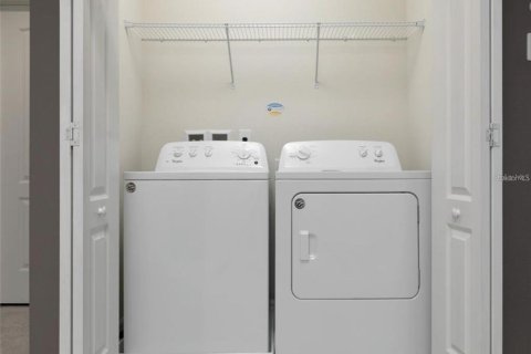 Touwnhouse à louer à Kissimmee, Floride: 5 chambres, 210.24 m2 № 2150995 - photo 16