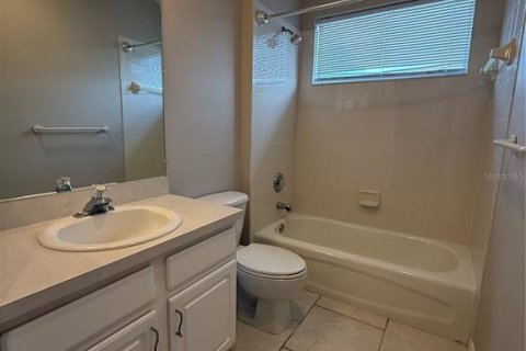 Copropriété à louer à Lakewood Ranch, Floride: 2 chambres, 144.18 m2 № 2116808 - photo 16