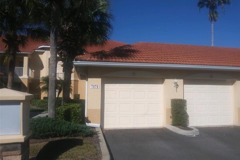 Copropriété à louer à Lakewood Ranch, Floride: 2 chambres, 144.18 m2 № 2116808 - photo 5