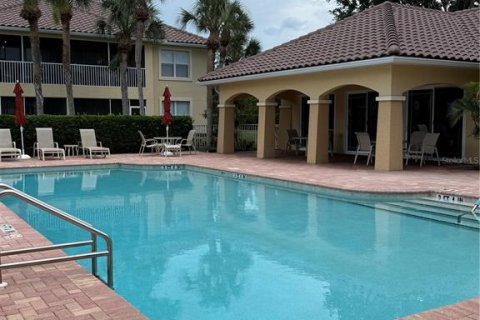 Copropriété à louer à Lakewood Ranch, Floride: 2 chambres, 144.18 m2 № 2116808 - photo 14