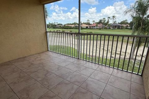 Copropriété à louer à Lakewood Ranch, Floride: 2 chambres, 144.18 m2 № 2116808 - photo 17