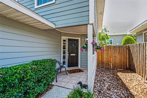 Touwnhouse à vendre à Tampa, Floride: 2 chambres, 125.14 m2 № 2195764 - photo 28