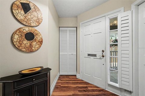 Touwnhouse à vendre à Tampa, Floride: 2 chambres, 125.14 m2 № 2195764 - photo 6