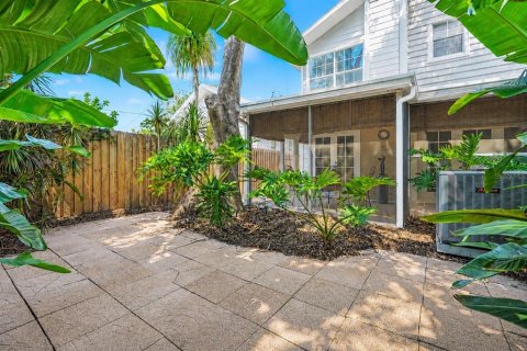 Touwnhouse à vendre à Tampa, Floride: 2 chambres, 125.14 m2 № 2195764 - photo 26
