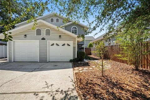 Touwnhouse à vendre à Tampa, Floride: 2 chambres, 125.14 m2 № 2195764 - photo 29