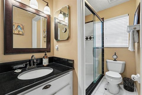 Touwnhouse à vendre à Tampa, Floride: 2 chambres, 125.14 m2 № 2195764 - photo 23