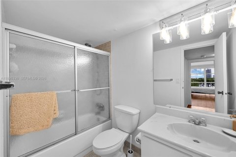 Copropriété à louer à Hallandale Beach, Floride: 1 chambre, 85.01 m2 № 2052822 - photo 22