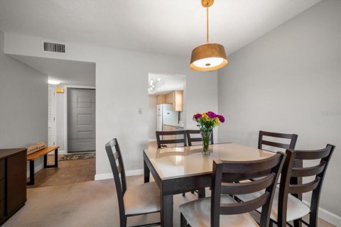 Condominio en venta en Belleair, Florida, 2 dormitorios, 117.52 m2 № 1658326 - foto 7