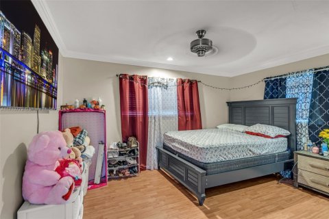House in Margate, Florida 4 bedrooms, 164.62 sq.m. № 1878748 - photo 9