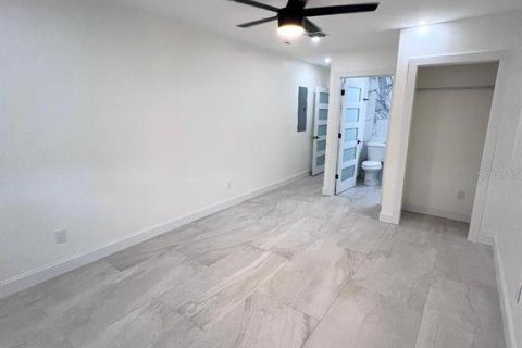 Casa en alquiler en Dunedin, Florida, 2 dormitorios, 111.48 m2 № 1906209 - foto 3