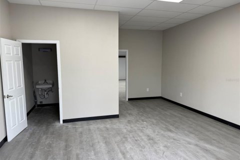 Propiedad comercial en venta en Ocala, Florida, 46.45 m2 № 2330677 - foto 7