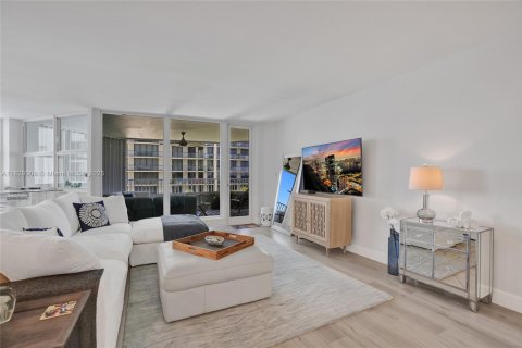 Copropriété à vendre à Pompano Beach, Floride: 2 chambres, 152.73 m2 № 1977288 - photo 5