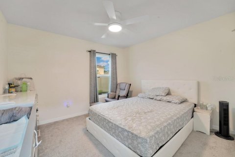 Villa ou maison à vendre à Zephyrhills, Floride: 5 chambres, 242.01 m2 № 2218557 - photo 23