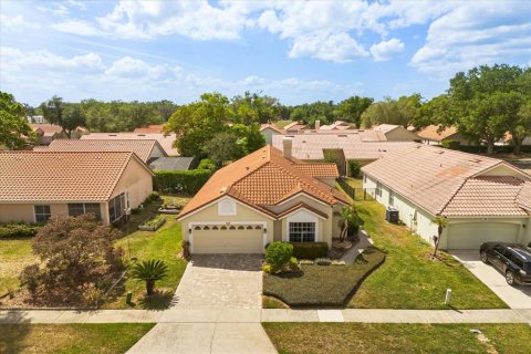 House in Apopka, Florida 3 bedrooms, 163.79 sq.m. № 1673746 - photo 3