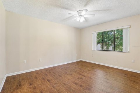 Condo in Orlando, Florida, 2 bedrooms № 2225331 - photo 16