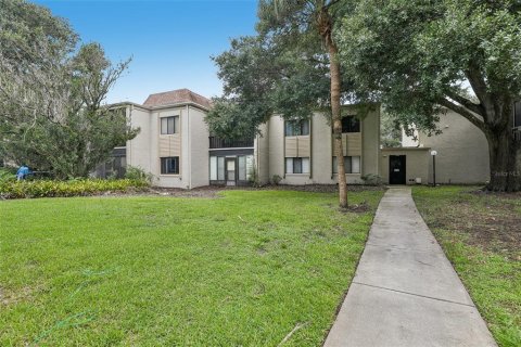 Condo in Orlando, Florida, 2 bedrooms № 2225331 - photo 22