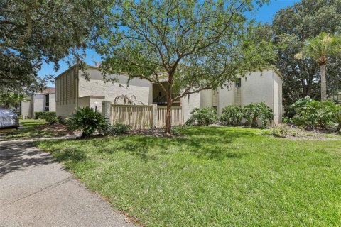 Condo in Orlando, Florida, 2 bedrooms № 2225331 - photo 23