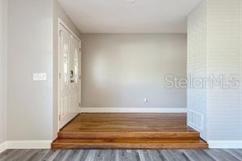 House in Clearwater, Florida 4 bedrooms, 161 sq.m. № 2095290 - photo 5