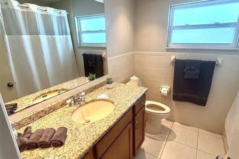 House in Clearwater, Florida 4 bedrooms, 161 sq.m. № 2095290 - photo 17
