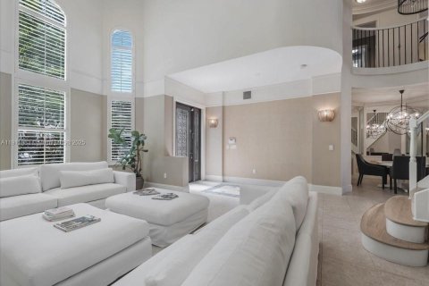 Casa en alquiler en Miramar, Florida, 4 dormitorios, 282.24 m2 № 1967654 - foto 9