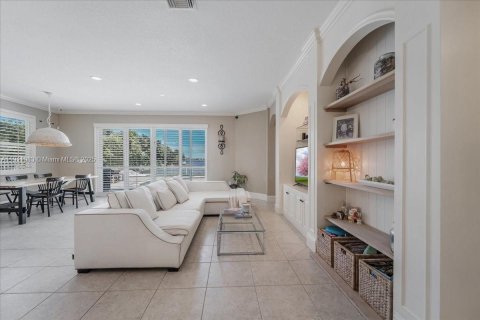 Casa en alquiler en Miramar, Florida, 4 dormitorios, 282.24 m2 № 1967654 - foto 17