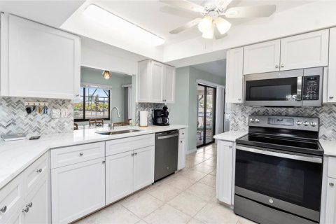 Villa ou maison à vendre à Punta Gorda, Floride: 3 chambres, 188.87 m2 № 2113164 - photo 5