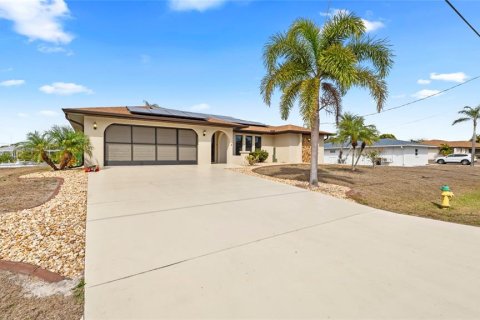 Casa en Punta Gorda, Florida 3 dormitorios, 188.87 m2 № 2113164