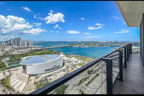 Condo in Miami, Florida, 2 bedrooms  № 1979820 - photo 21