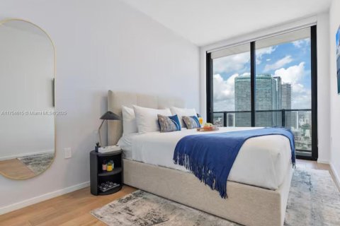 Condo in Miami, Florida, 2 bedrooms  № 1979820 - photo 14