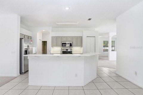 House in Brandon, Florida 5 bedrooms, 243.22 sq.m. № 2092749 - photo 10