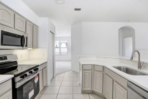 House in Brandon, Florida 5 bedrooms, 243.22 sq.m. № 2092749 - photo 11