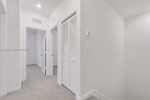 Adosado en venta en Homestead, Florida, 3 dormitorios, 137.77 m2 № 2439093 - foto 16