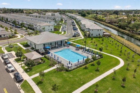 Adosado en venta en Homestead, Florida, 3 dormitorios, 137.77 m2 № 2439093 - foto 30