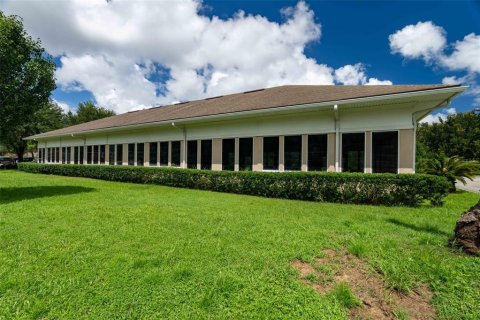 Commercial property in Jacksonville, Florida 1215.72 sq.m. № 2364078 - photo 10