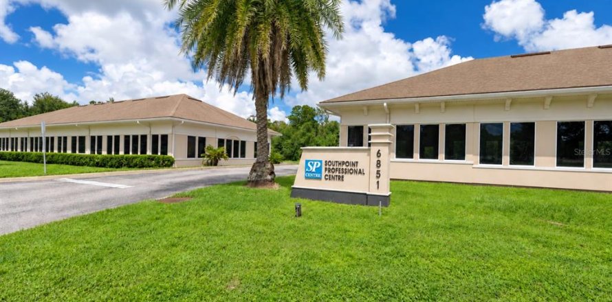 Commercial property in Jacksonville, Florida 1215.72 sq.m. № 2364078