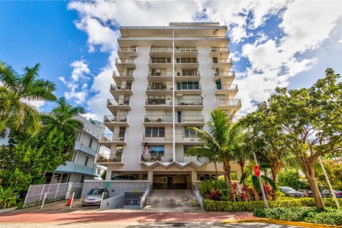 Condominio en venta en Miami Beach, Florida, 1 dormitorio, 60.85 m2 № 2025717 - foto 14