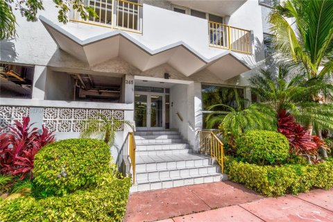 Condominio en venta en Miami Beach, Florida, 1 dormitorio, 60.85 m2 № 2025717 - foto 15