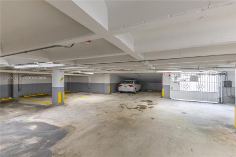 Condominio en venta en Miami Beach, Florida, 1 dormitorio, 60.85 m2 № 2025717 - foto 17