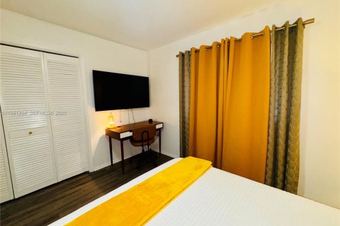 Villa ou maison à louer à Sarasota, Floride: 1 chambre, 74.23 m2 № 2154164 - photo 23